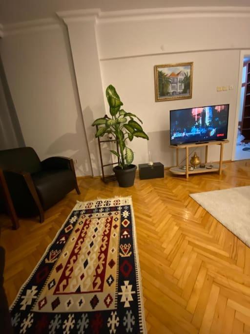 Appartement Bagdat Caddesi'ne Cok Yakin Huzurlu Ve Rahat Ev
